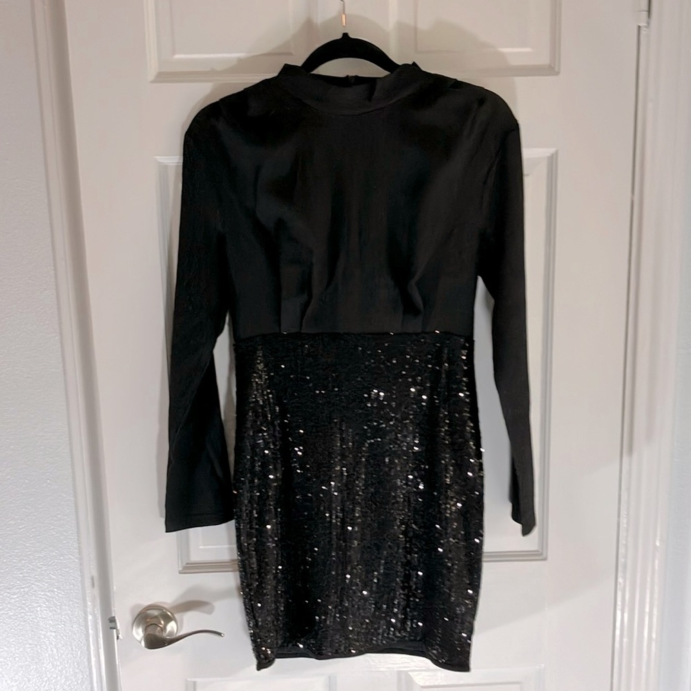 NWOT black shimmer sequin long sleeve cocktail dress
